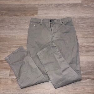 Gloria Vanderbilt tan jeans